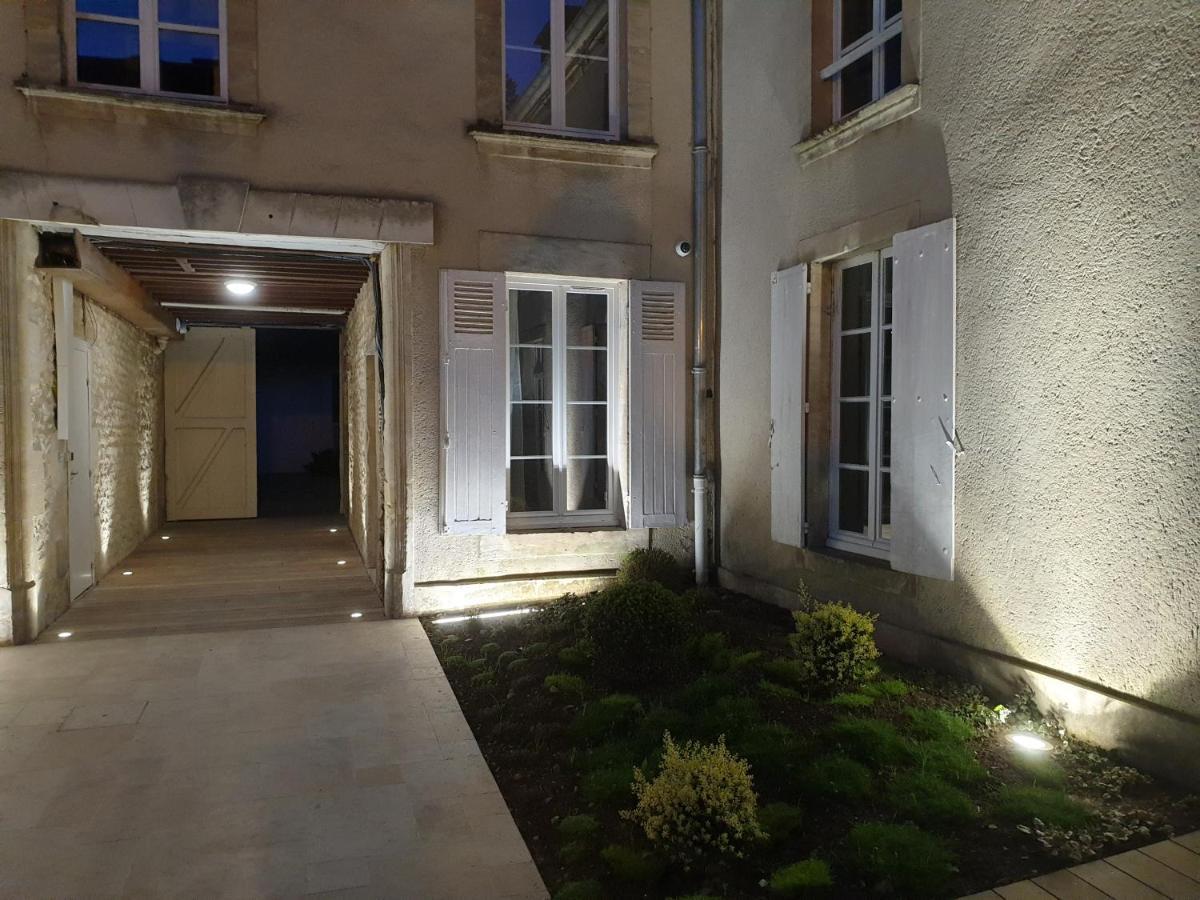 Au Loup Historic Apartments Bayeux Exterior photo
